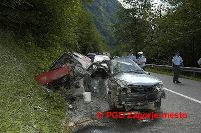 Hud udarec v bok avta