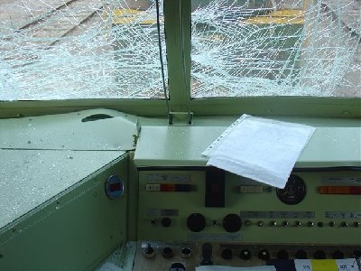 Vlak po nesreči s gas.vozilom 2.jpg